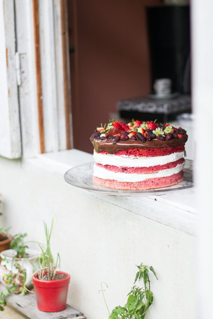 https://www.yefepere.com/order-cake-in-abuja-a-sweet-fast-surprise